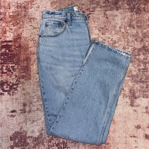 Abercrombie Curve Love Ultra High Rise 90s Straight Jean Vented Hem